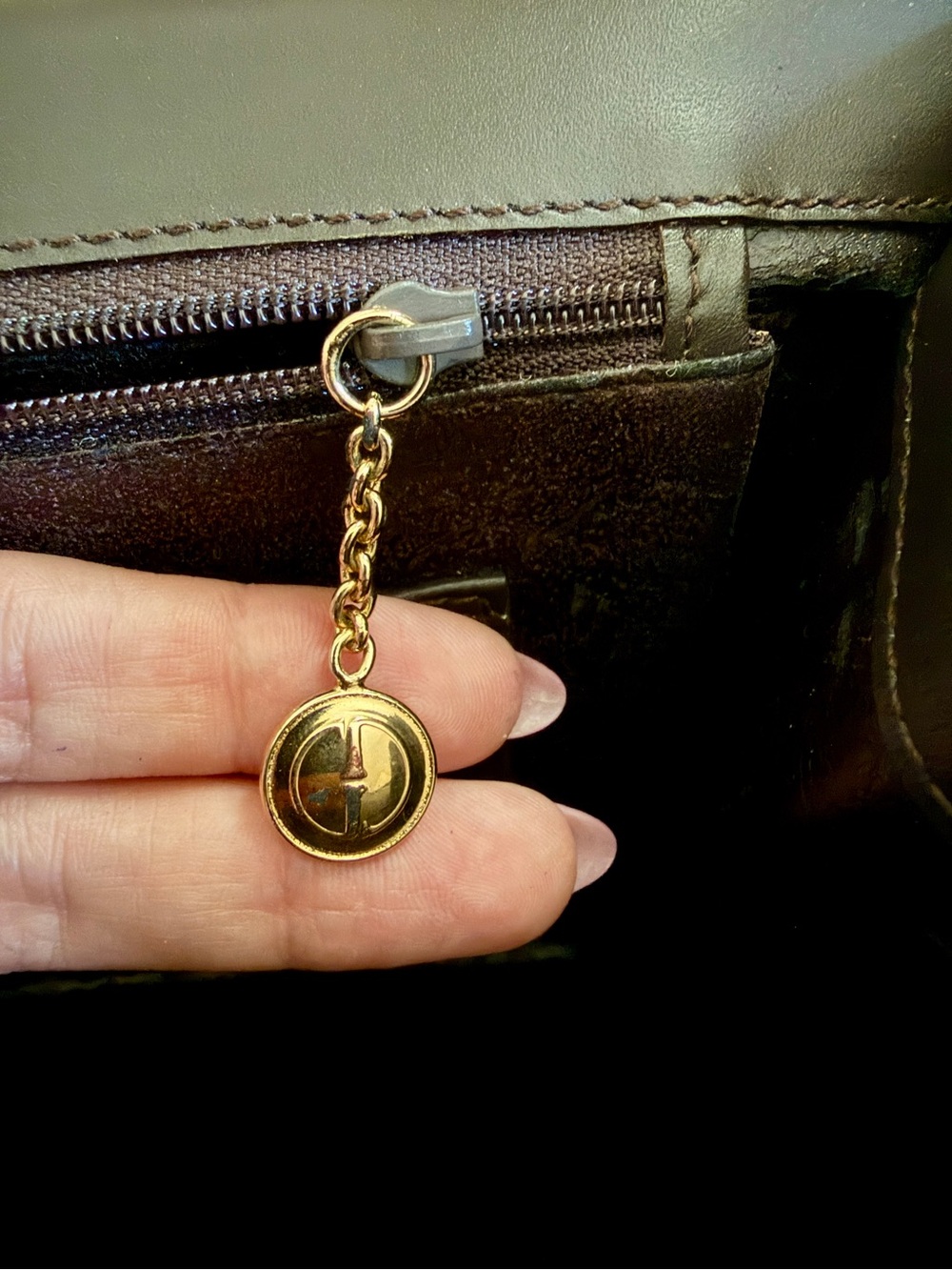 Vintage Gucci by Tom Ford Shoulder Bag Brown Leather Iconic Resin Buckle - Rare! - Picture 12 of 16